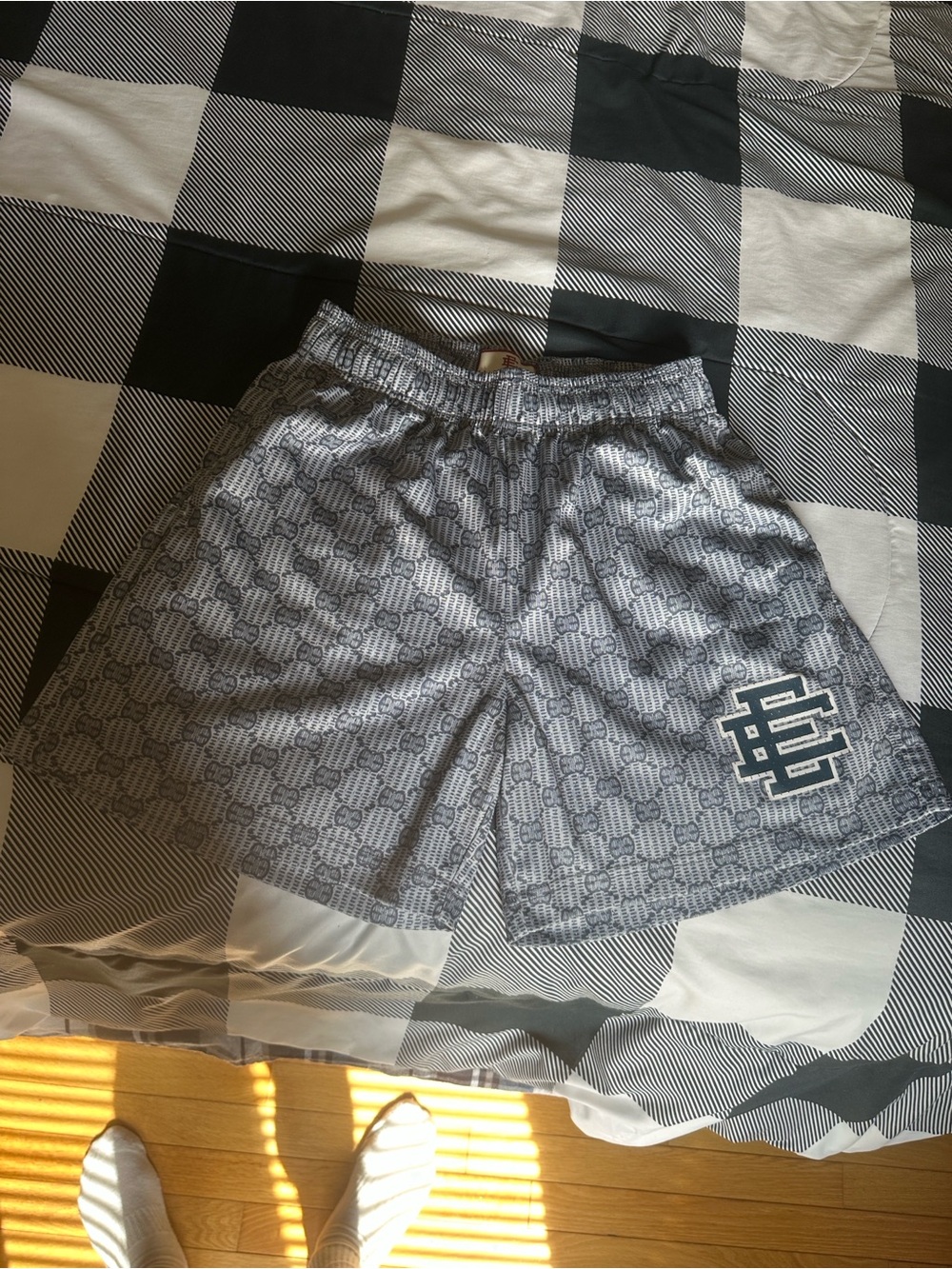Eric Emmanuel Shorts Size Small